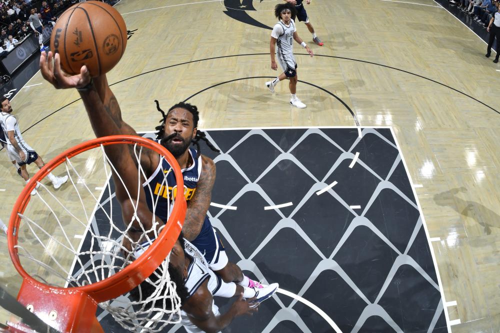 瞬息万变的 瞬息万变的