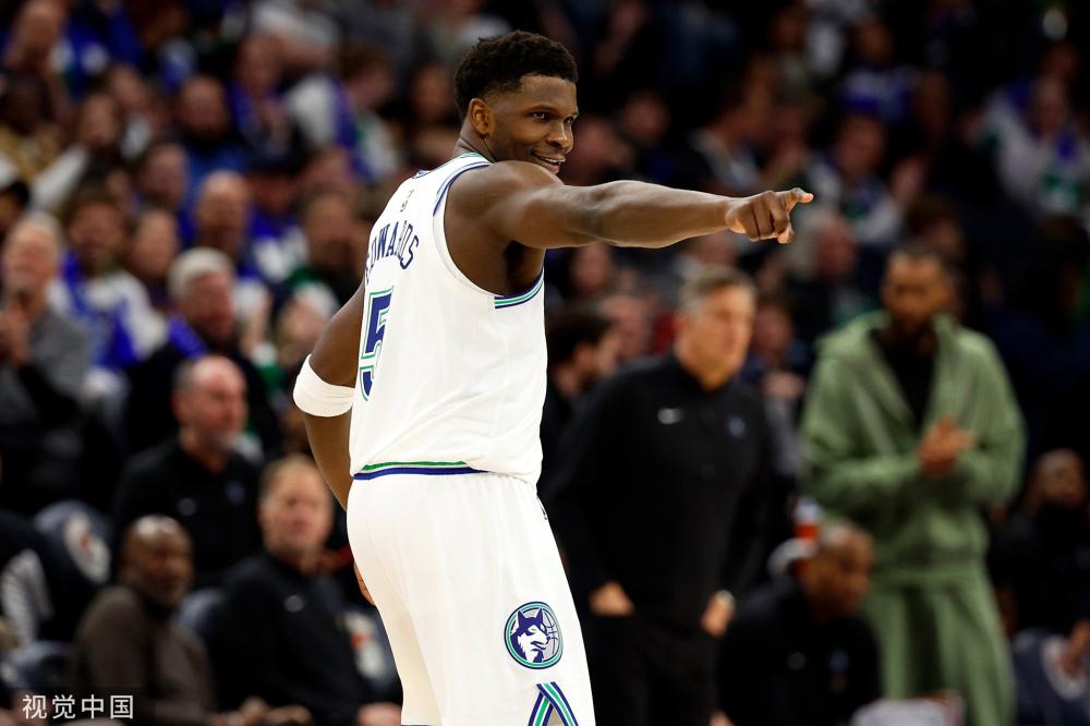 的球员之一 的球员之一